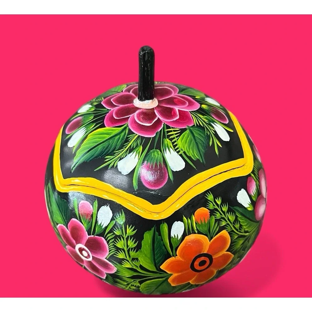 Gourd Trinket Box Bright‎ Hand Painted Handmade Floral Flowers Folk Art Mexican